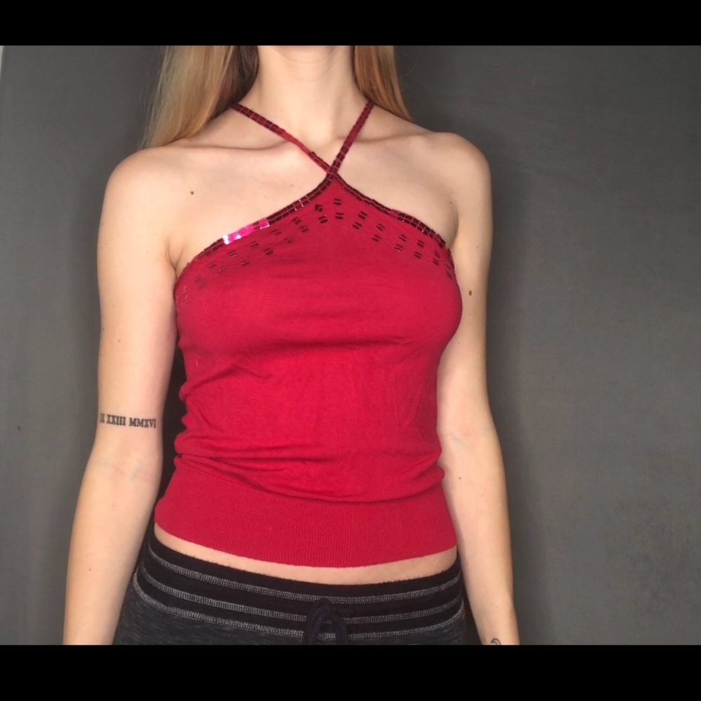 🌺VINTAGE: FUSCHIA HALTERNECK TOP W/ SEQUINS🌺
